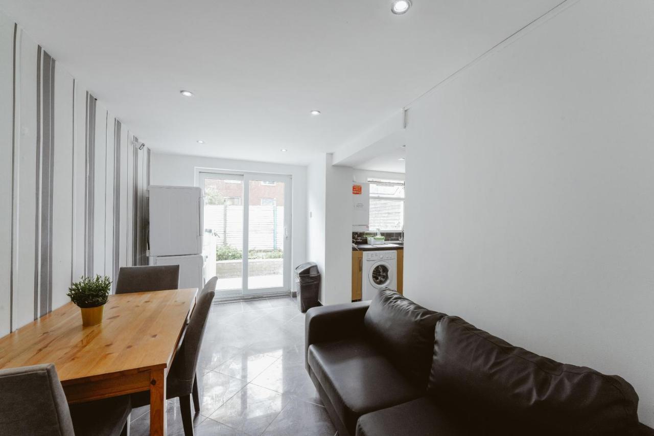 Great Rooms In Stepney Green Station - 12 ลอนดอน ภายนอก รูปภาพ